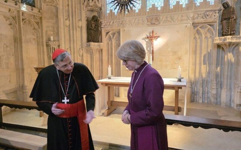Pope assures Archbishop of Canterbury of dialogue ‘in truth and love‘